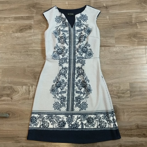 EN FOCUS STUDIO Blue and White Floral Dress EUC